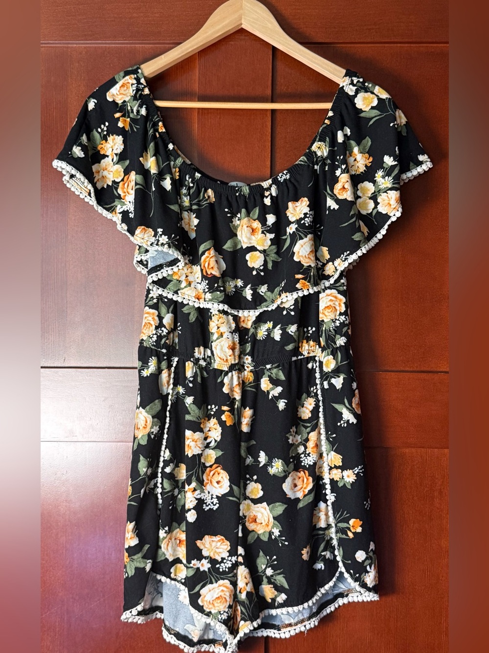 J For Justify Black Floral Off The Shoulder Romper Pom Pom Trim Size Large
